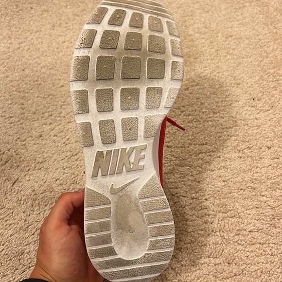 Nike Tanjun Red - Picture 5 of 5